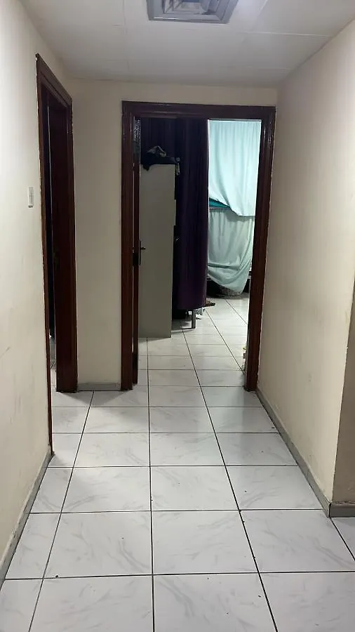 דובאי Sush Hostel Near Sharaf Dg And Burjuman Metro Stations איחוד האמירויות הערביות