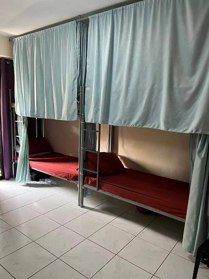 دبي Sush Hostel Near Sharaf Dg And Burjuman Metro Stations